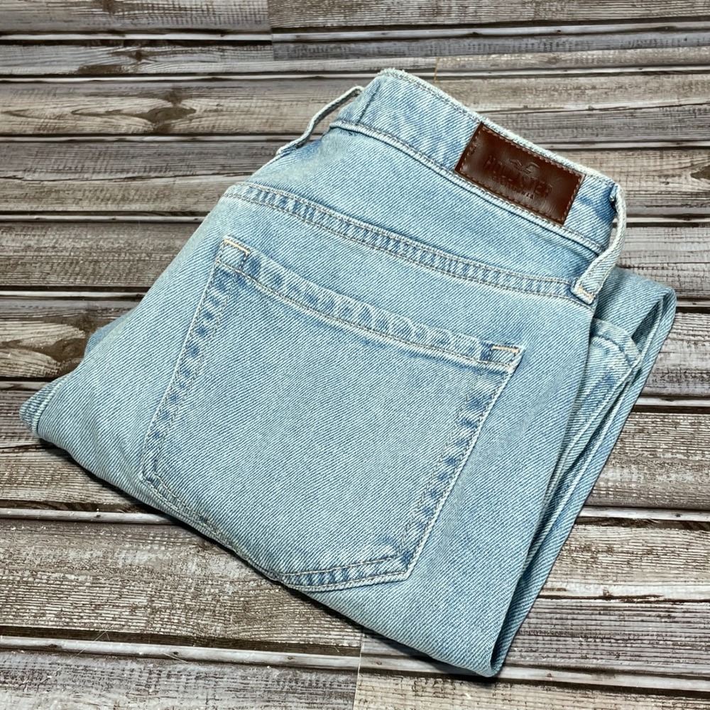 Hollister High Rise Mom Jeans Ripped Distressed‎ Light Wash Denim 5S 27x25
